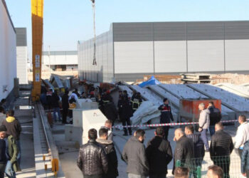 Aksaray’da iş cinayeti: İşçinin üstüne beton blok düştü