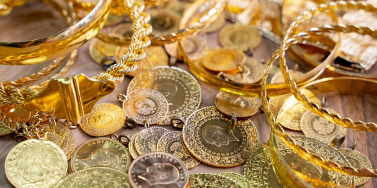 Altın Fiyatları için 'Yeni Yıla Kadar Çok Muhtemel' Diyerek Açıkladı: İşte 2024'ün Son Haftasında Gram, Çeyrek Altın Fiyatları...