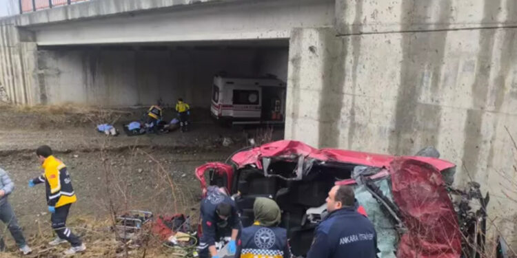 Ankara’da feci kaza: Aynı aileden 5 kişi öldü