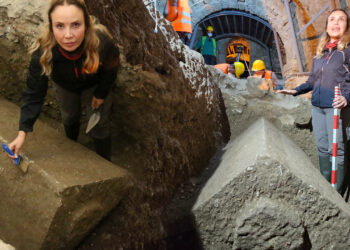 Antalya'da Tarihe Işık Tutacak Keşif! Noel Baba'nın Mezarı Bulunmuş Olabilir