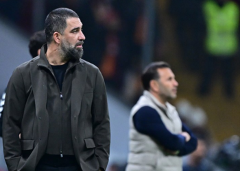 Arda Turan'dan Okan Buruk'a Cevap: 'Galatasaraylıyım Ama Oyuncularımın da Başını Eğdirmem'