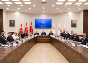 Asgari ücrette üçüncü toplantıda da rakam konuşulmadı; "İşverene veya hükûmete sorun!"
