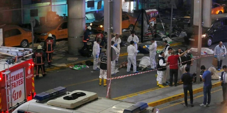 Atatürk Havalimanı'nda 45 Kişiyi Katletmişlerdi: 46 Kez Müebbet Yiyen IŞİD'lilere Fazla Ceza Tahliyesi!