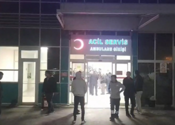 Aynı işletmeden tavuk döner yiyen 17 kişi, hastanelik oldu