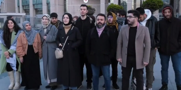 Bakan Yılmaz Tunç inkâr etmişti: ”Çıplak arandık, başörtümüz kesildi”