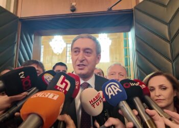 Bakırhan: Oyalamadan vazgeçip görüşme sağlanmalı