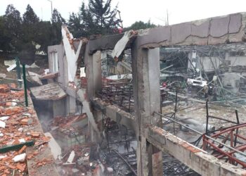 Balıkesir'de fabrikaya gökten bir bomba düşseydi ancak bu kadar tahripkâr olurdu
