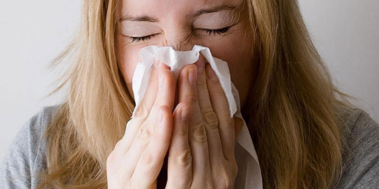 Baş Ağrınızın Gizli Sebebi Sinüzit Olabilir! Uzmandan Önemli Uyarı