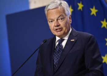 Belçikalı deneyimli siyasetçi hakkında dokunulmazlığı biter bitmez soruşturma başlatıldı