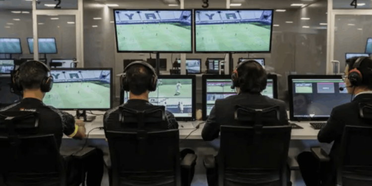 Beşiktaş-Fenerbahçe Maçının VAR Hakemi Belli Oldu