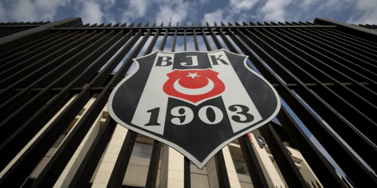 Beşiktaş'ta Sular Durulmuyor: Kaan Şakul İstifa Etti