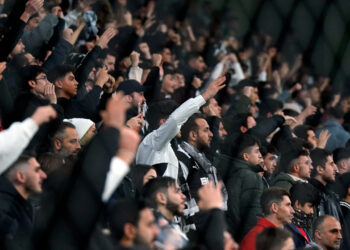 Beşiktaş'taki Kötü Gidişat Taraftarı Sinirlendirdi