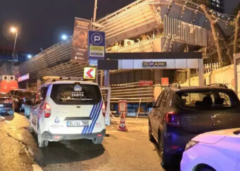 Beyoğlu’ndaki İSPARK Tepebaşı otoparkı çatlaklar sebebiyle kapatıldı