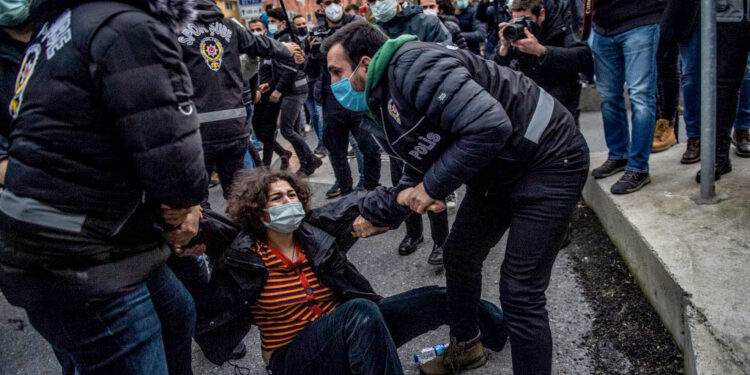 Boğaziçi protestoları için karar çıktı