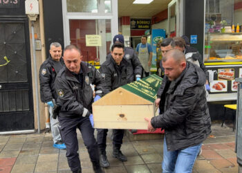 Börekçide Dehşet Anları: Eşini Ağır Yaralayıp Arkadaşını Öldürdü