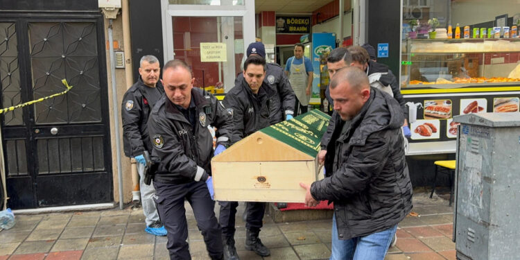 Börekçide Dehşet Anları: Eşini Ağır Yaralayıp Arkadaşını Öldürdü