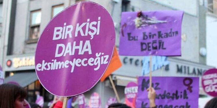 Boşandığı adam üzerine benzin döküp yaktı, ağır yaralandı!