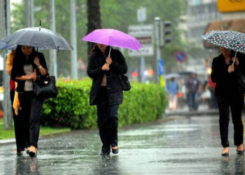 Bu Kentlerde Yaşayanlar Dikkat! Meteoroloji'den 3 İl İçin Kuvvetli Yağış Uyarısı