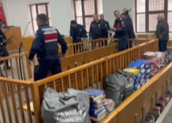 Bursa’da duruşma salonunda silahlı saldırı: 2 ölü, 2 yaralı