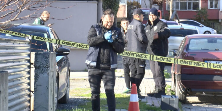 Büyükçekmece Tepecikspor’un Tribün Liderine Silahlı Saldırı