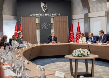 CHP MYK'dan Olağanüstü Asgari Ücret Toplantısı