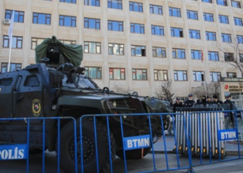 CHP ve MHP arasında kayyım zirvesi