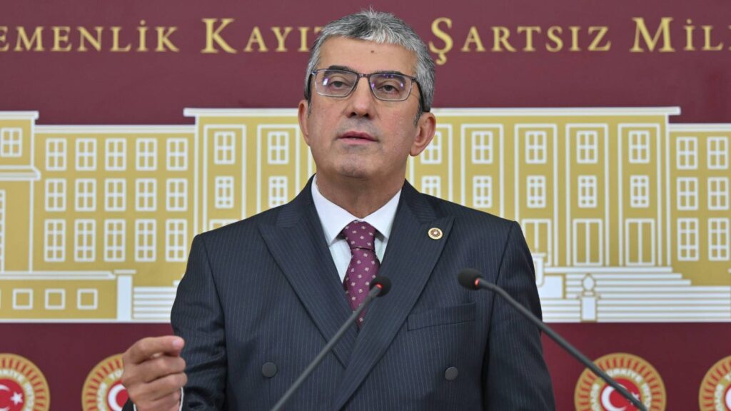 CHP'li Günaydın'dan "Savcı katilini öven danışman" iddiasına yanıt: Alçakça bir iftira