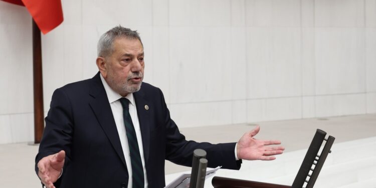 CHP’li Ocaklı: Kayyım 12 Eylül zihniyetinin devamıdır