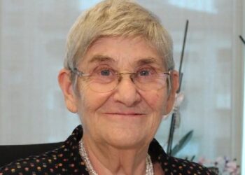 Canan Karatay 'meslekten men' talebiyle yargılanıyor