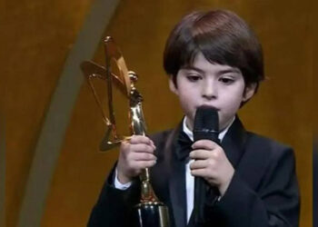 Çocuk Oyuncunun Ödül Töreni Konuşması Duygulandırdı: 'Narin ve Onun Gibi Hayalleri Yarım Kalan Tüm Çocuklar İçin Alıyorum Bu Ödülü'