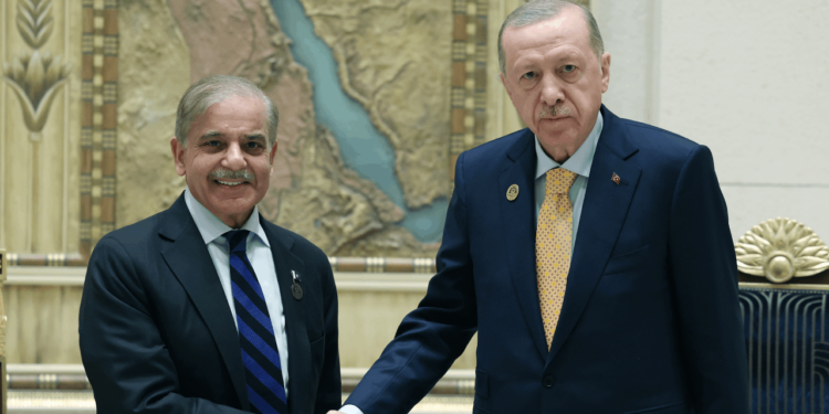 Cumhurbaşkanı Erdoğan Pakistan Başbakanı ile Görüştü