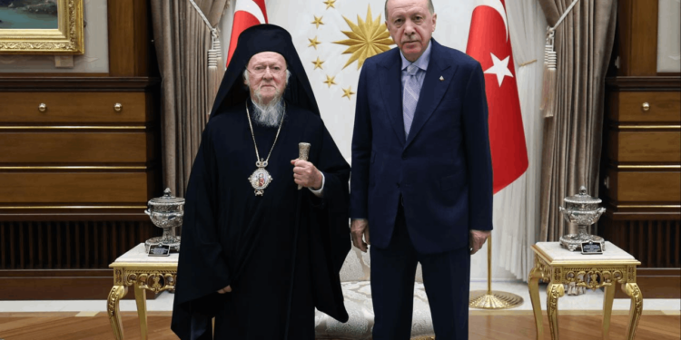 Cumhurbaşkanı Erdoğan, Rum Fener Patriği Bartholomeos ile Görüştü