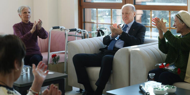 Cumhurbaşkanı Erdoğan'dan Darülaceze Ziyareti