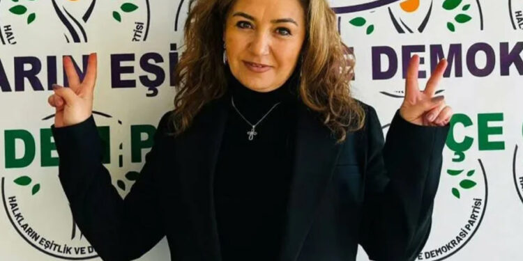 DEM Parti, Belediye Başkanı’nı ihraç etti