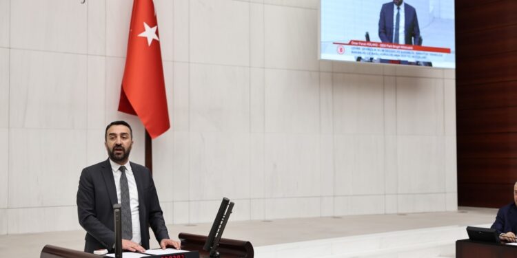 DEM Partili Hülakü: Türkiye, Rojava’yı savaş ganimeti olarak görüyor