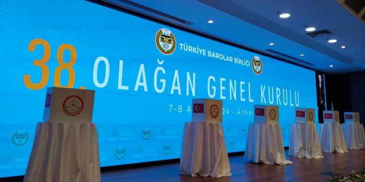 Delege arkadaşlarımızın listelerde yer bulamamasını kabul etmiyorum