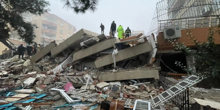 Deprem anında binanın 30 saniyede yıkıldığını nasıl hesap ediyorlar?