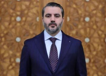 Derslere iki haftadır gelmeyen öğrencisinin Suriye Dışişleri Bakanı olduğunu öğrendi!