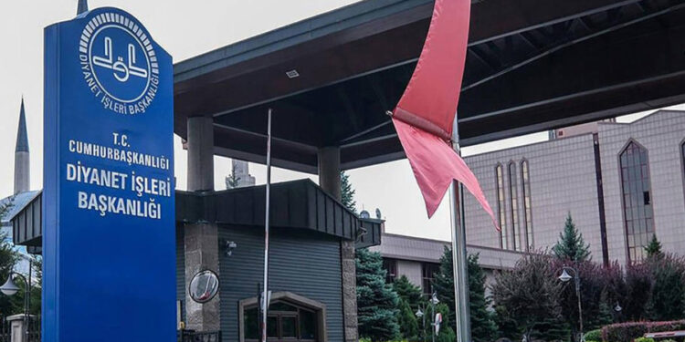 Diyanet’in milyonlarca liralık baskı ihalesi yine ‘rakipsiz’ İhlas’a gitti