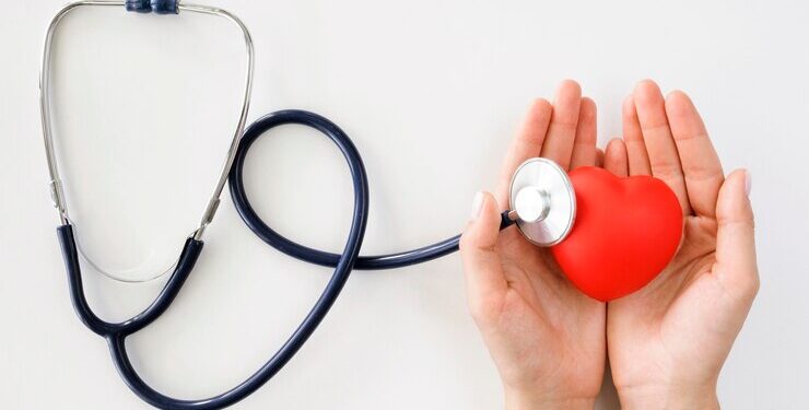 Soğuk havalarda kalbi koruyacak 10 öneri: Doç. Dr. Ayça Türer anlattı