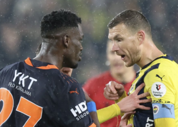 Dzeko'ya Kafa Atmıştı: PFDK'dan Ousseynou Ba'ya 3 Maç Ceza