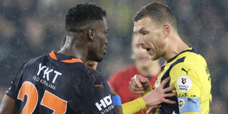 Dzeko'ya Kafa Atmıştı: PFDK'dan Ousseynou Ba'ya 3 Maç Ceza