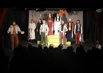 Êlih'te Kürtçe oyunlar kapalı gişe oynuyor