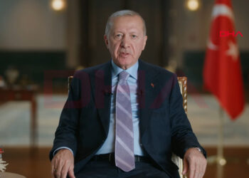 Erdoğan yeni yılda vatandaşlardan sabır istedi: ”Uyguladığımız ekonomi programımızın meyvelerini toplamaya başladık”