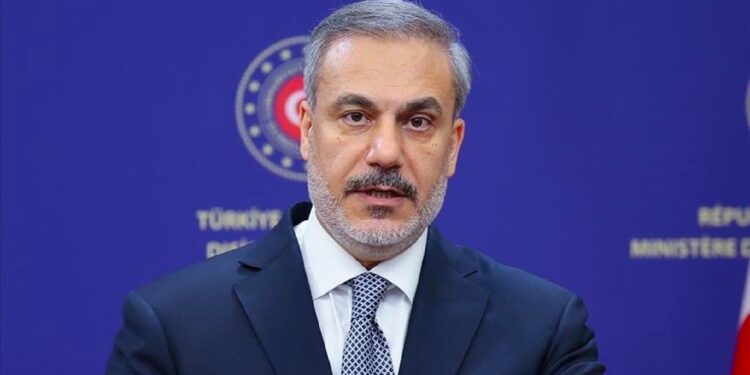 Erdoğan zora girdi, Fidan AB’ye göz kırptı: “Avrupa ile birleşmeliyiz”