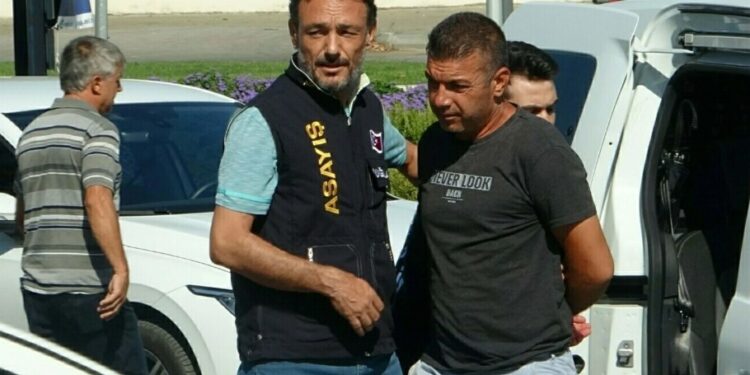 Eşini öldürdü, cezaevinde cesedi bulundu