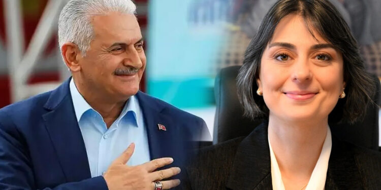 Eski Başbakan Binali Yıldırım'dan Üsküdar Belediye Başkanı Sinem Dedetaş'a Övgü Dolu Sözler
