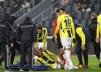Fenerbahçe Revire Döndü! 3 Oyuncu İçin Açıklama