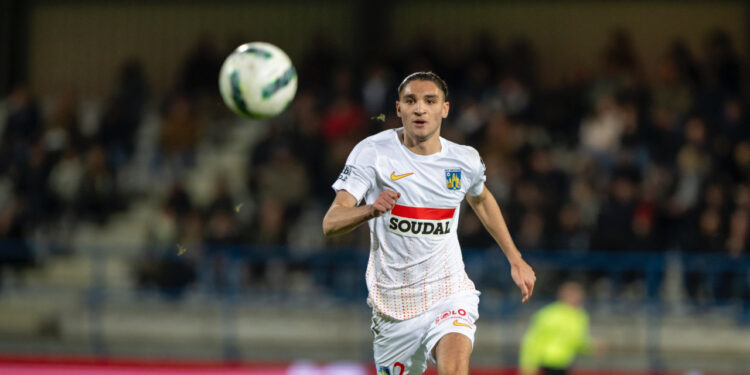 Fenerbahçe'nin Genç Oyuncusu Emir Ortakaya, Westerlo ile Yollarını Ayırdı