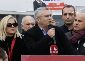 Gazeteciler konuşmayacaksa, siyasetçiler hapse atılacaksa, o zaman tek adamın iktidarı var demektir!